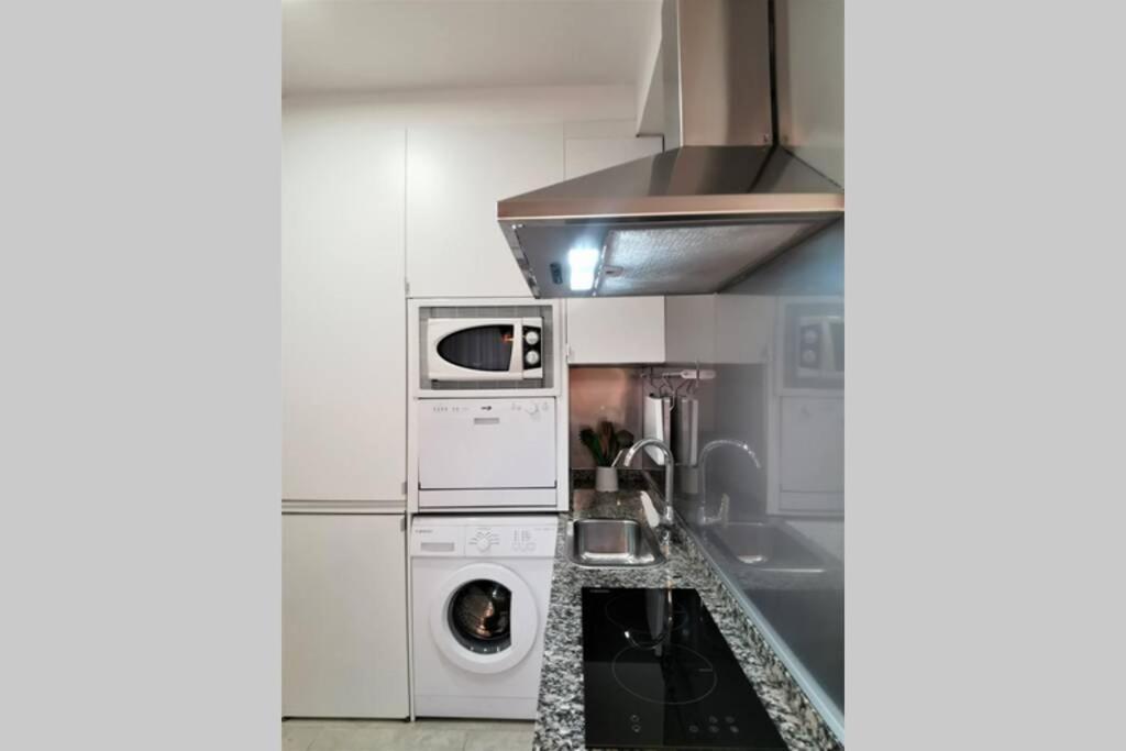 Acogedor Estudio Pontevedra Centro Bagian luar foto
